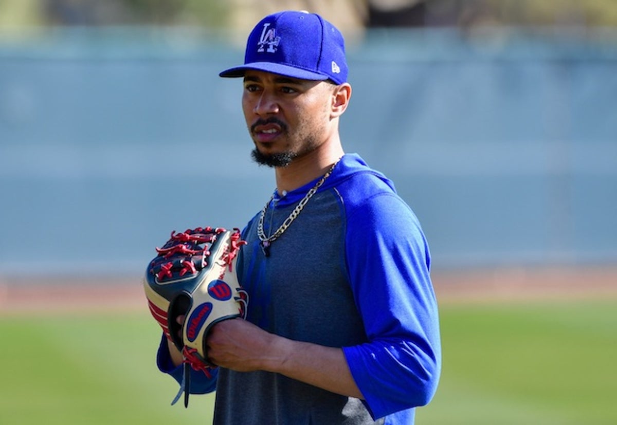 Juan Vené en la pelota.Mookie Betts, gran jugador de bowling