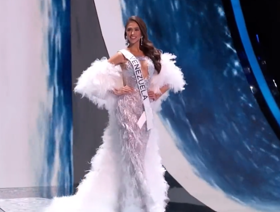 (+video) Diana Silva brilló en la ronda preliminar del Miss Universo en El Salvador